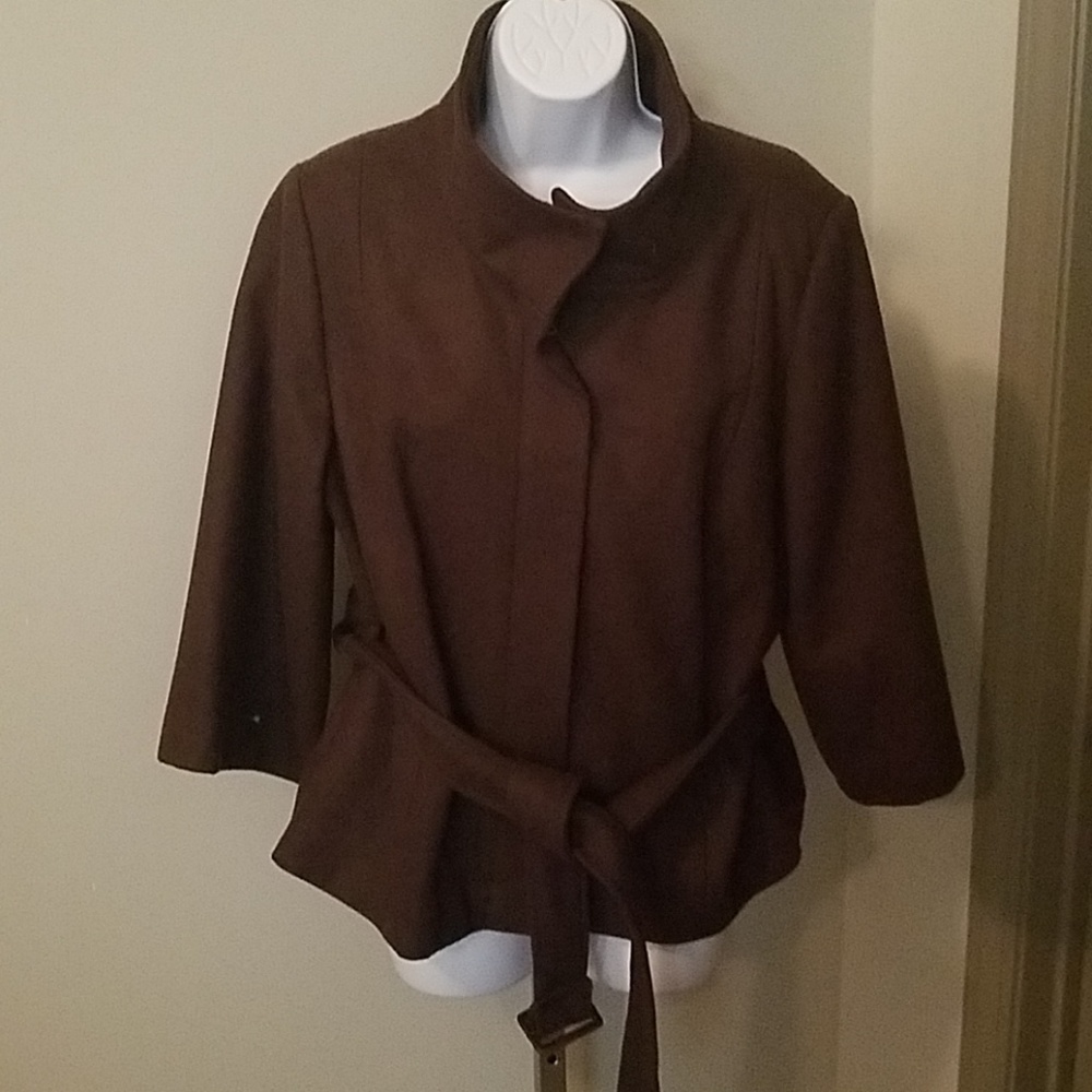 Wool 3/4 length  sleeve belted jacket